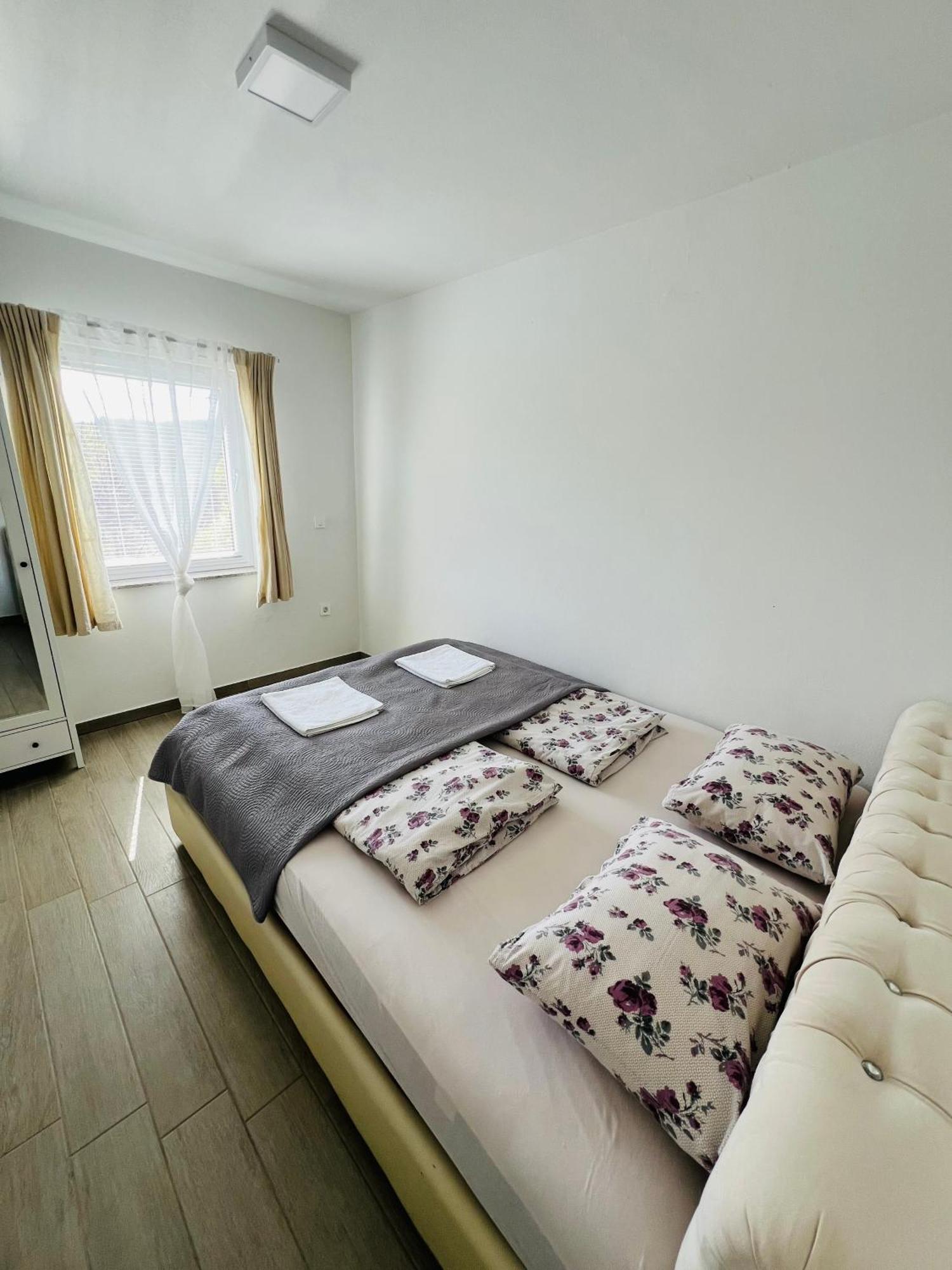 Apartments Jagodje Izola Exterior photo